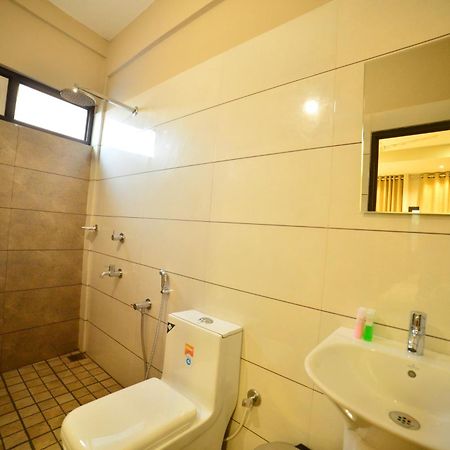 Hotel Priya Kottakkal 외부 사진