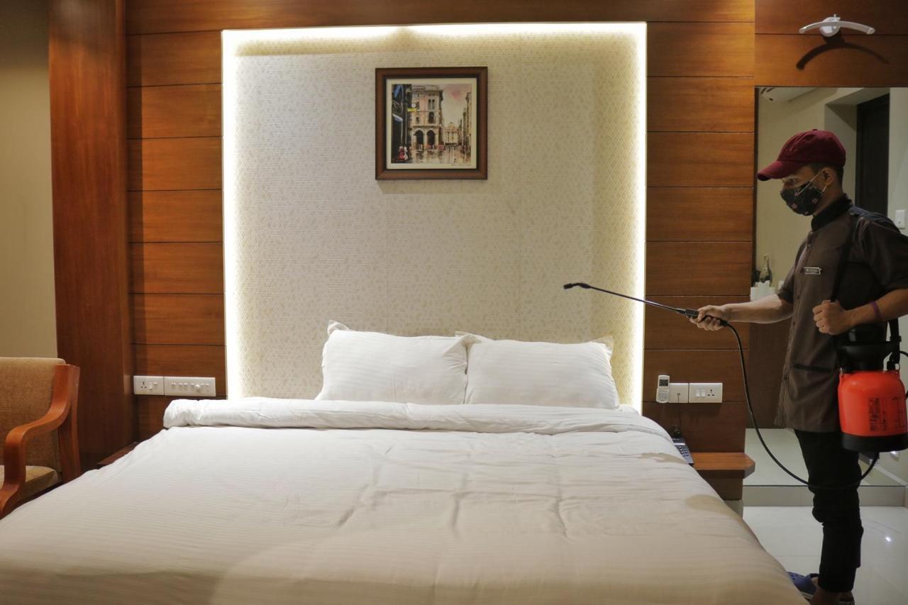 Hotel Priya Kottakkal 외부 사진