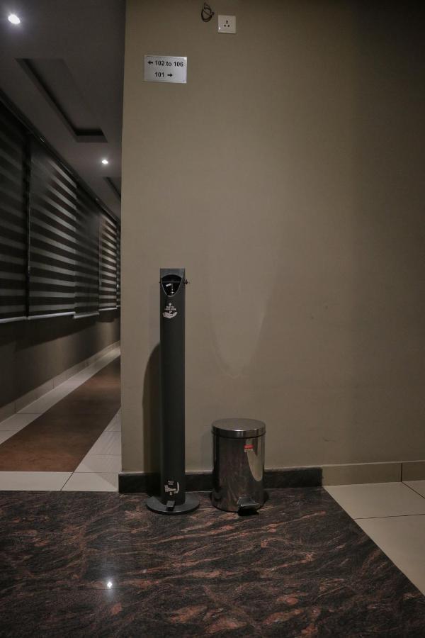 Hotel Priya Kottakkal 외부 사진