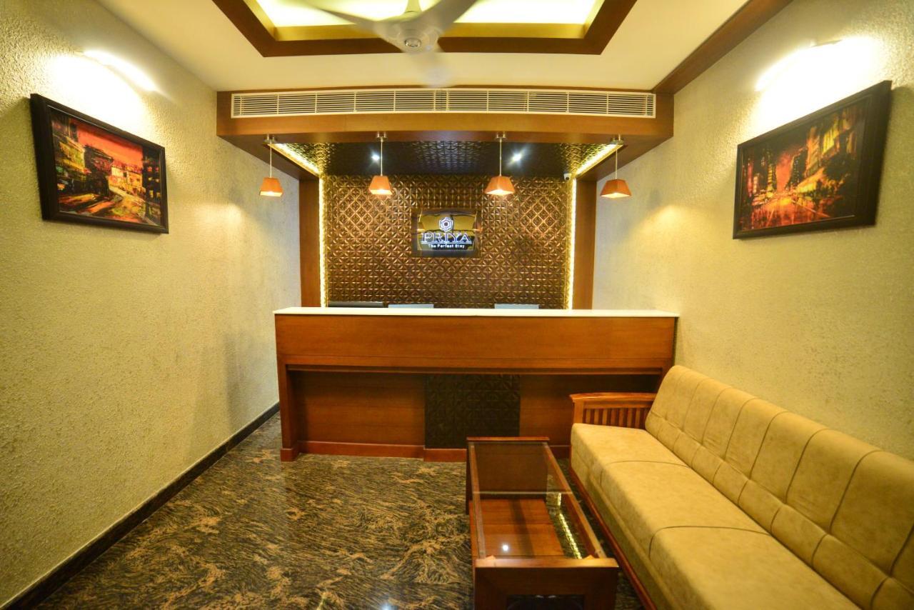 Hotel Priya Kottakkal 외부 사진