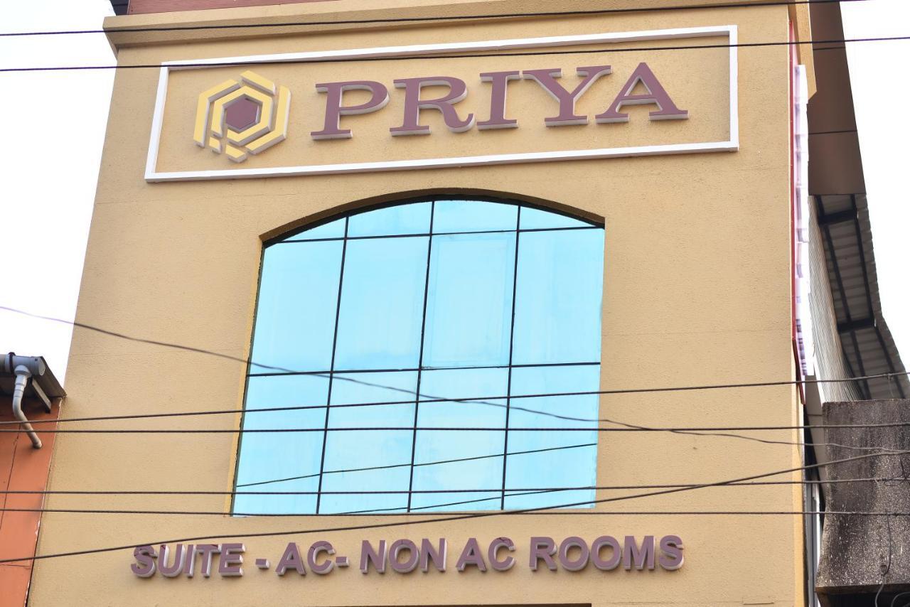 Hotel Priya Kottakkal 외부 사진