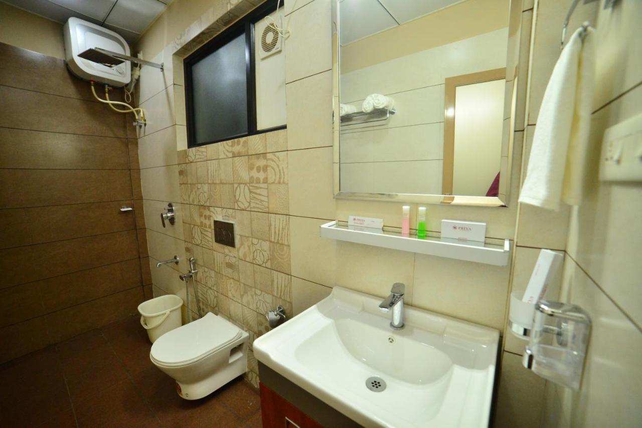 Hotel Priya Kottakkal 외부 사진