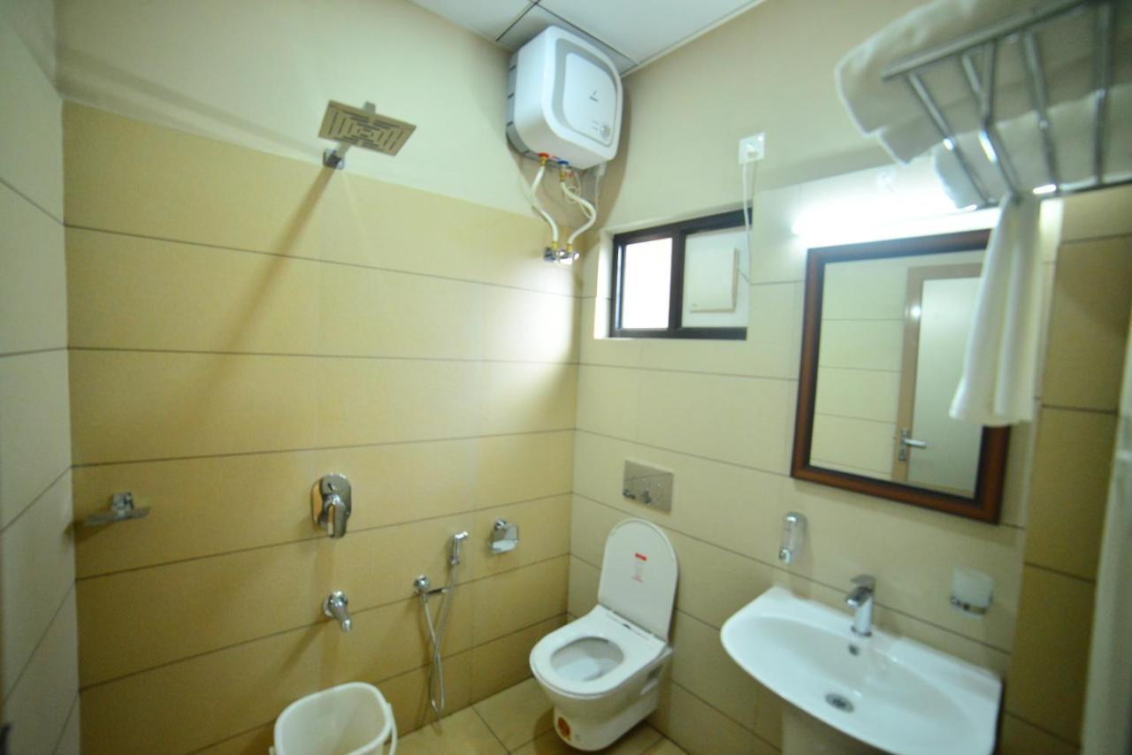 Hotel Priya Kottakkal 외부 사진
